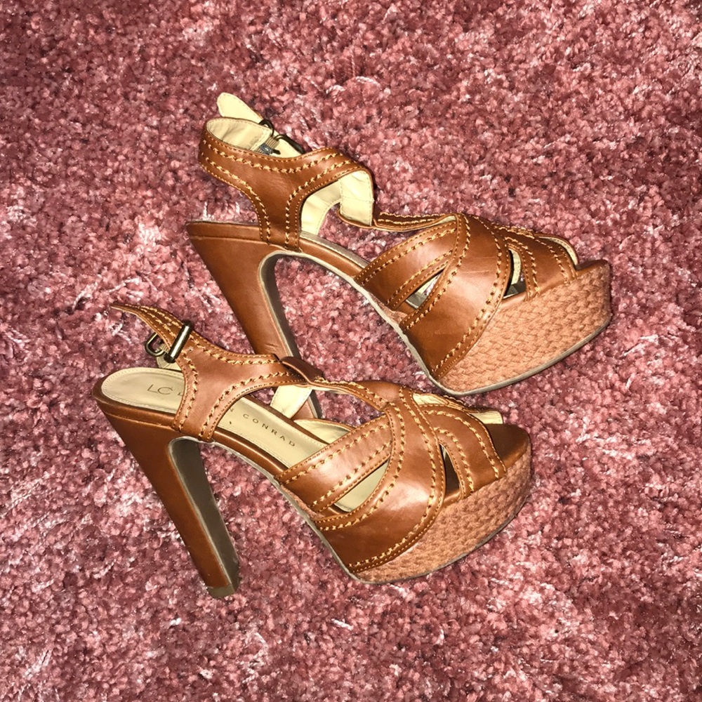 Lauren Conrad chestnut brown platform heel